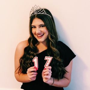 Meet your Posher, Danielle